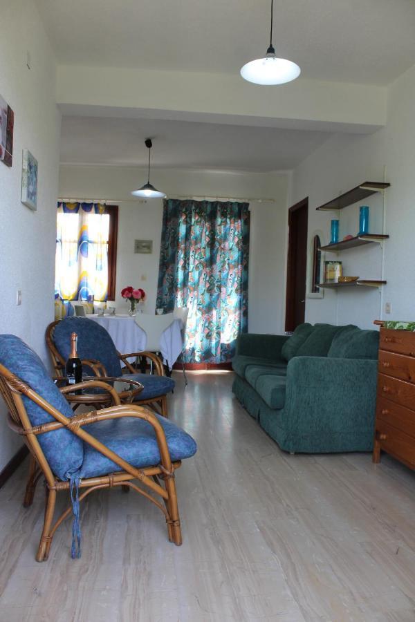Apartment Nikos Seaside